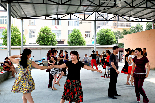 ����������ḻȺ������